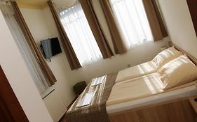 Hotel Logavina 8 Free Garage Parking